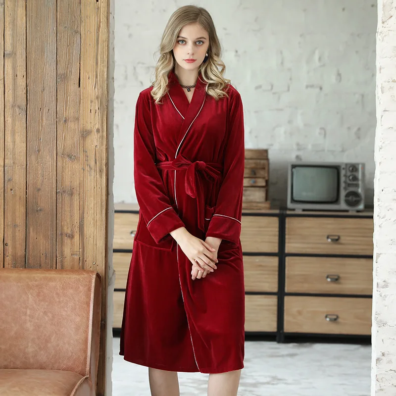 

Lady Velvet Nightgown Long Sleeve Flannel Bathrobe Girls Pajamas Girls Warm Homewear Female Coral Fleece Nightdress D-2124