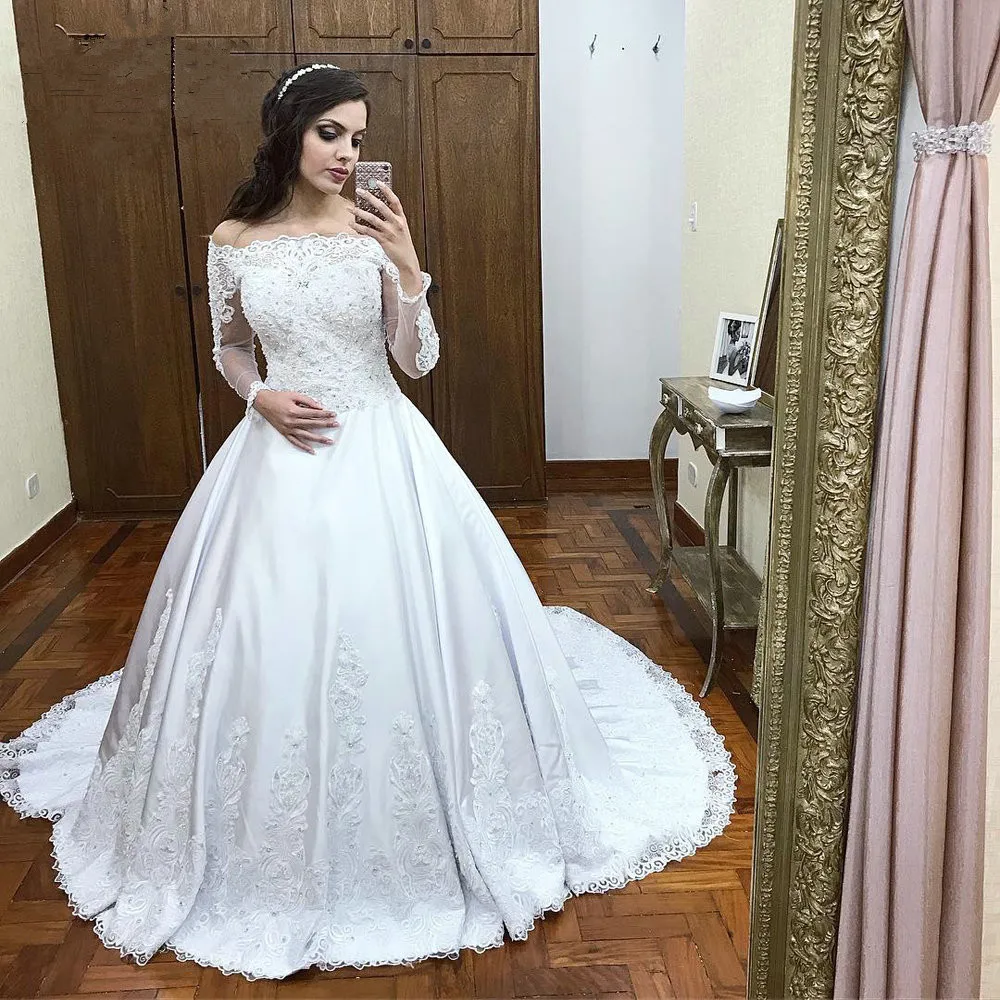 Đầm Satin Áo Cưới Tay Dài Ren Cổ Thuyền Một Dòng Quét Tàu Áo Dây Mariage Cưới Cô Dâu Váy Đầm Vestido De noiva