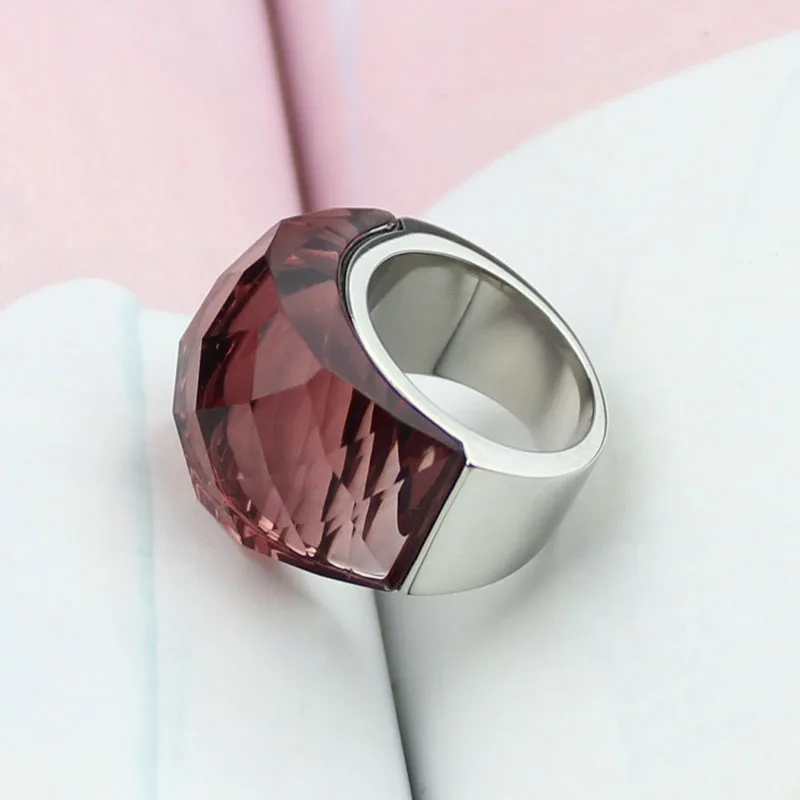 Hight quality stainless steel Jewelry cut crystal ring clear transparent wine red crystal for woman Noble Ring in silver color