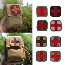 2x2 pollici Hook & Loop Ricamato Croce Rossa Medic Patch per Zaino First Aid Kit Pouch