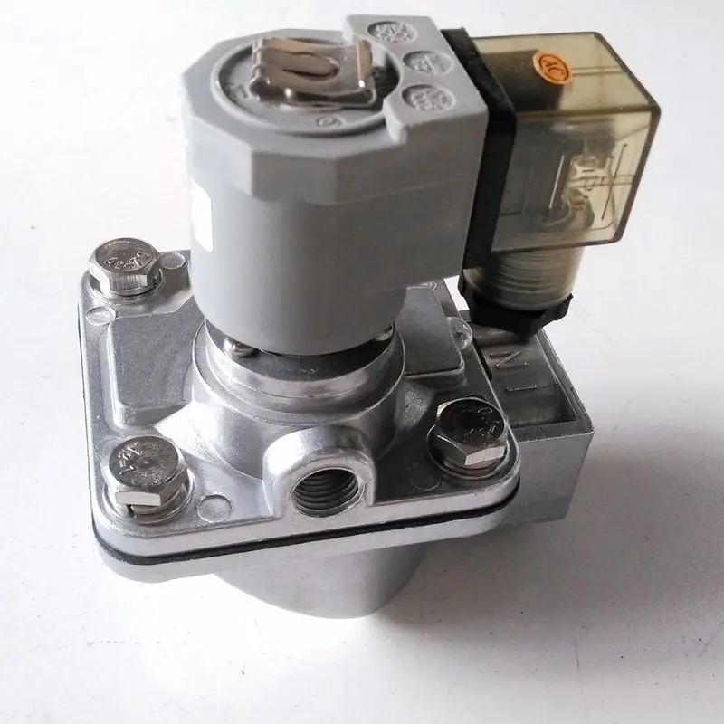 SMF-Z-25P Right Angle Type 1'' Pulse Valve AC220V   DC24V