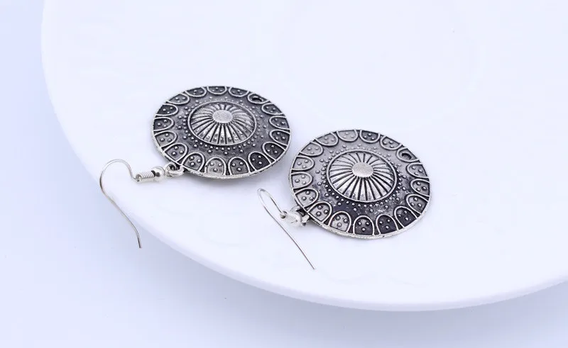 Aihua Mode Aussage böhmischen Vintage ethnischen großen runden Tropfen Ohrring lange geschnitzte Blumen Tropfen Ohrringe für Frauen – Detail 36