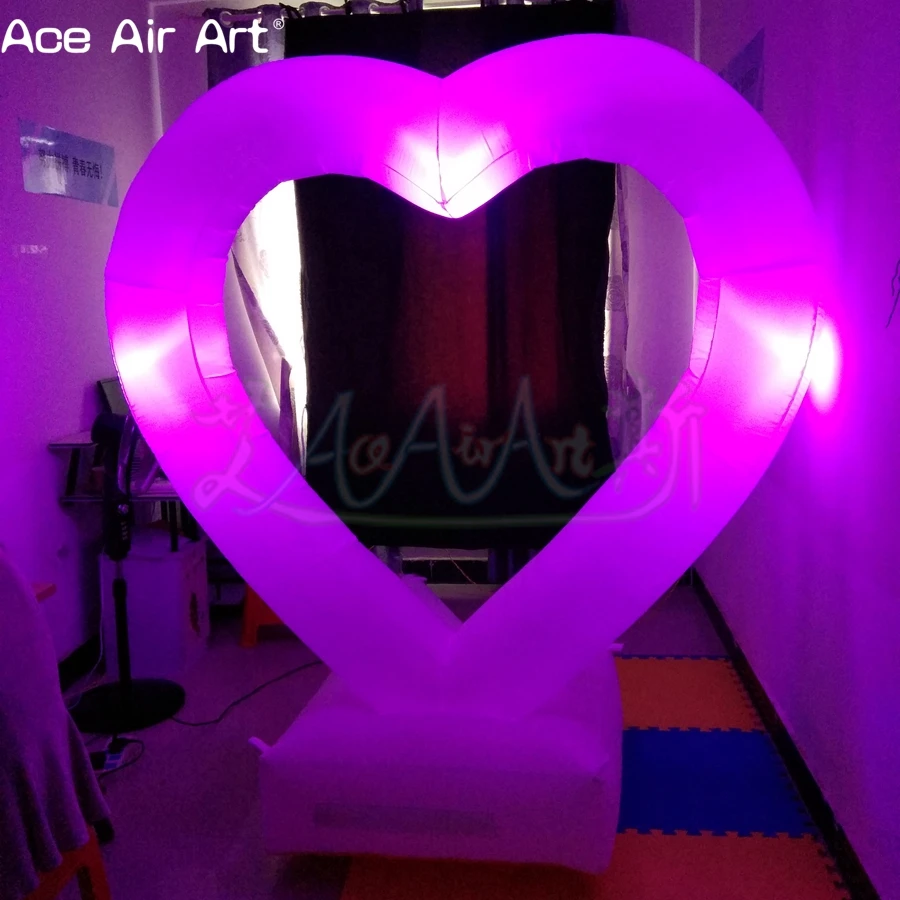 Factory Directly Wedding Decoration White Fabric Inflatable Heart Model LED with Free 130 W Fan 3 PCS Lights for Valentine