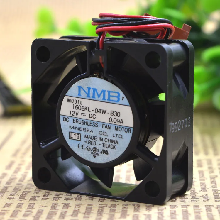 

Free Shipping For NMB 1606KL-04W-B30 DC 12V 0.09A, 2-wire 3-pin connector 70mm, 40x40x15mm Server Square fan