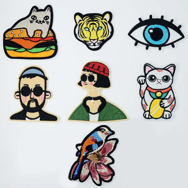 Gender Man Women Fortune Cat Iron On Patches Sewing Embroidered Applique  Jacket Clothes Stickers Badge DIY Apparel Accessories