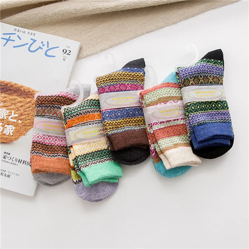 Winter New Products Warm Thicken National Wind Women\'s Wool Medium Tube Socks Factory Wholesale 5 Pairs