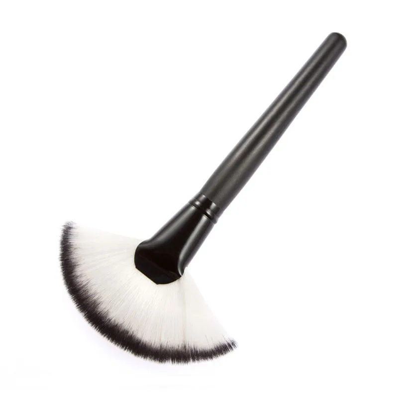 1pcs Large Fan Makeup Brushes Facial Powder Foundation Blusher Concealer Kabuki Brush Cosmetic Tools Pincel Maquiagem