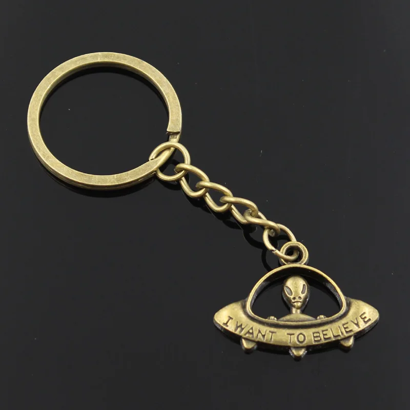 New Fashion Men 30mm Keychain DIY Metal Holder Chain Vintage I Want To Believe UFO Alien ET 23x30mm Bronze Pendant Gift