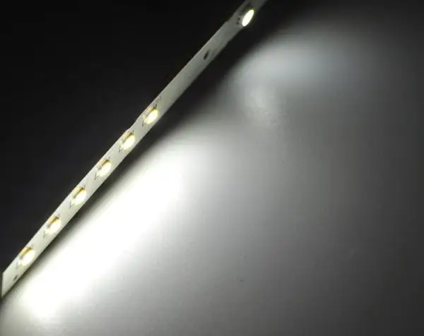 2x Xenon 6000K White LED Module Eyelid Eyebrow Mod For BMW E60 LCI 5 Series 2008-2010 528i 535i 550i M5Drl Daytime running light