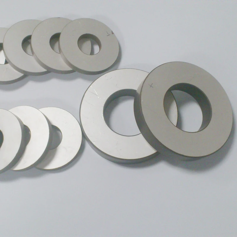 Formato personalizzato 8X4.2X2mm P8 piezoelettrico di ceramica materiali PZT-8