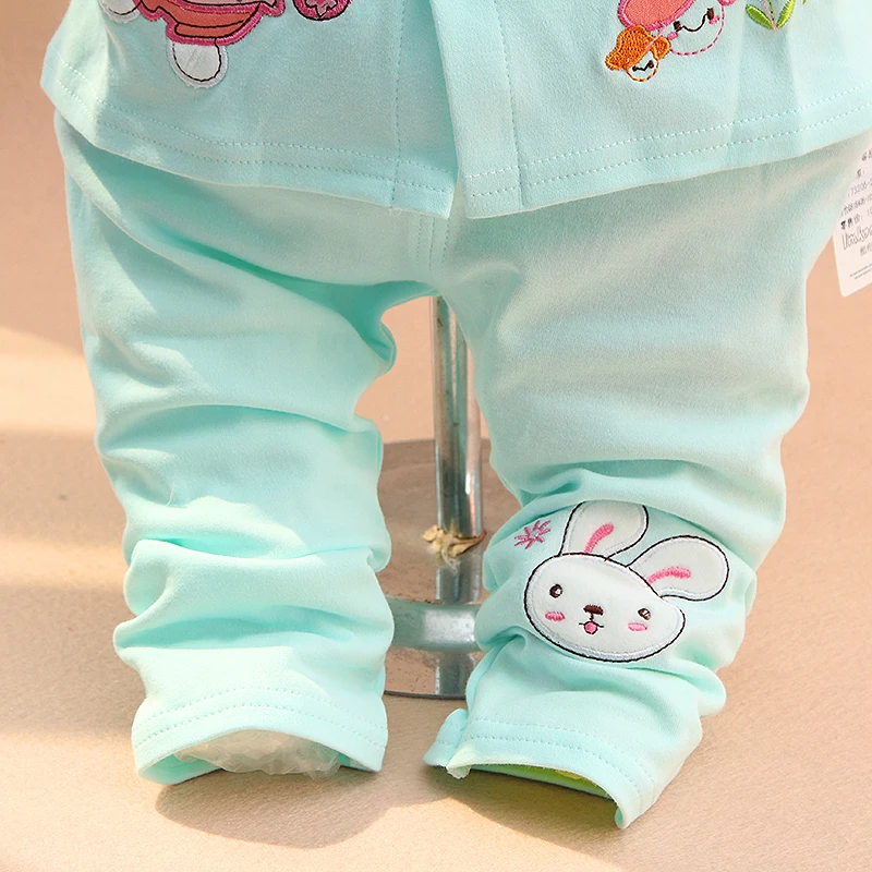 Spring and autumn girl suit, lovely baby suit.