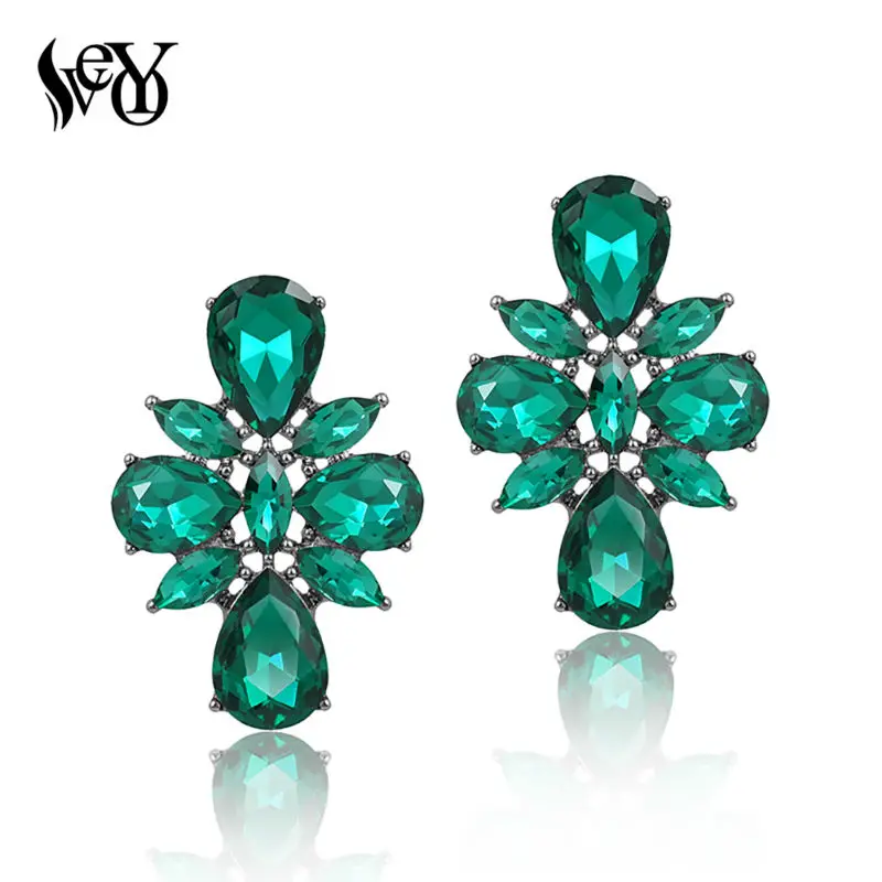 VEYO Geometric Crystal Stud Earrings for Women Fashion Jewelry Gifts