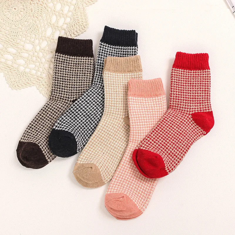 PEONFLY Autumn Leisure Time Rabbit Wool Strips Grain Plover Grid Spelling Color Canister 5PAIRS/LOT funny socks & hosiery women