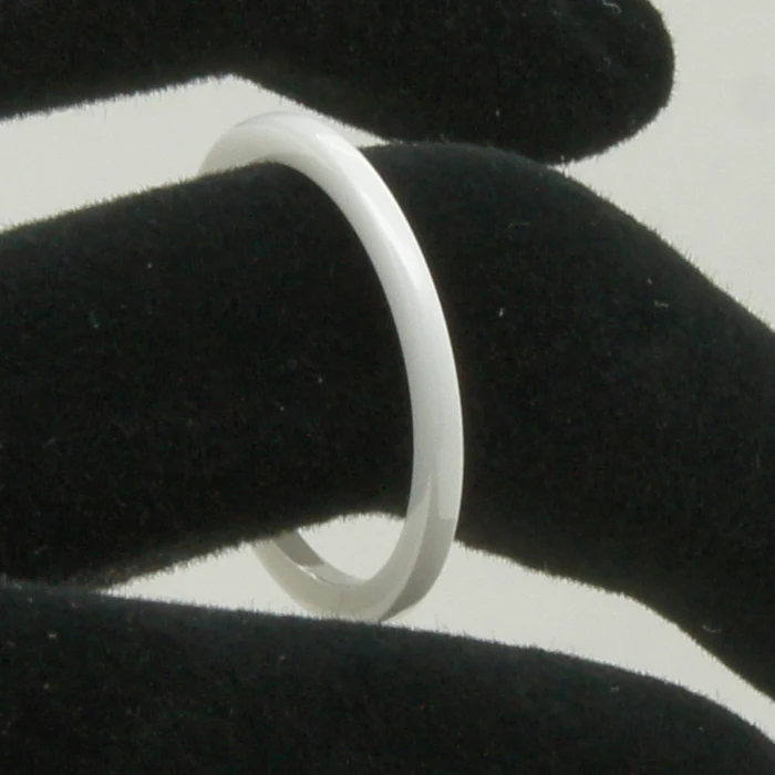 rare & simple 1.5mm width pipe cut   white hi-tech scratch proof ceramic ring