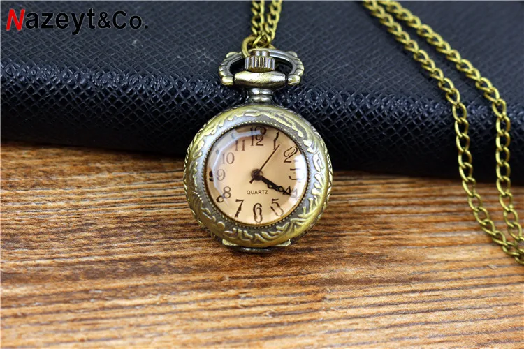 NAZEYT Vintage Charm bronze Unisex Fashion Flower Enamel Quartz Steampunk Pocket Watch Women Man Necklace Pendant with Chain