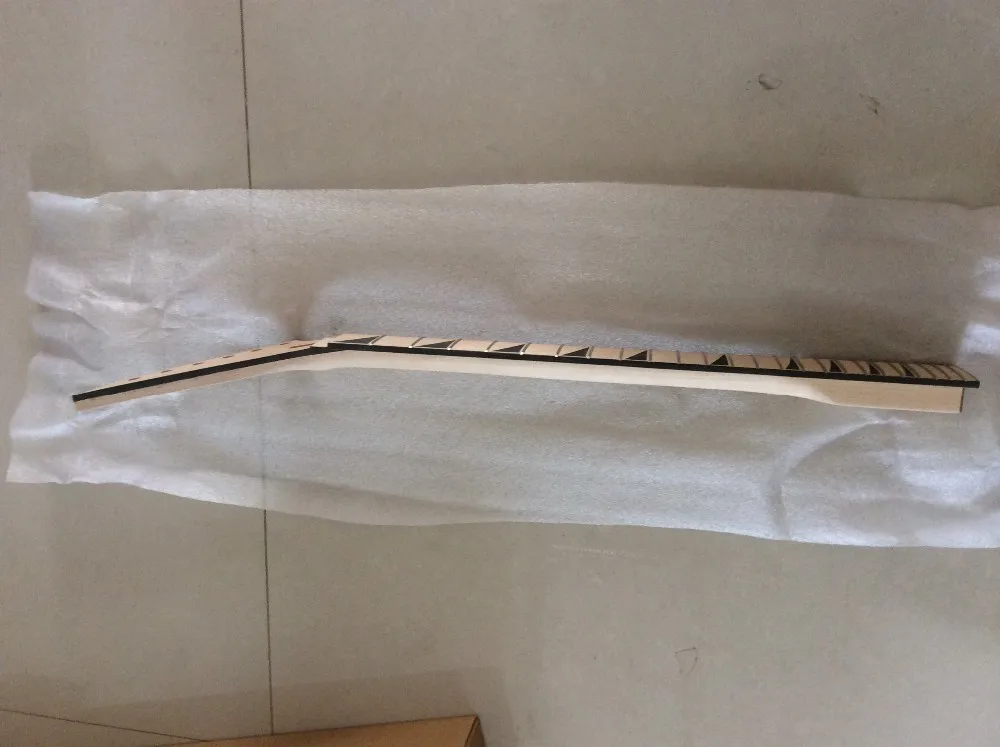 

Electric Guitar neck , Left handed , One piece guitar neck for guitar DIY ,scale length 648mm