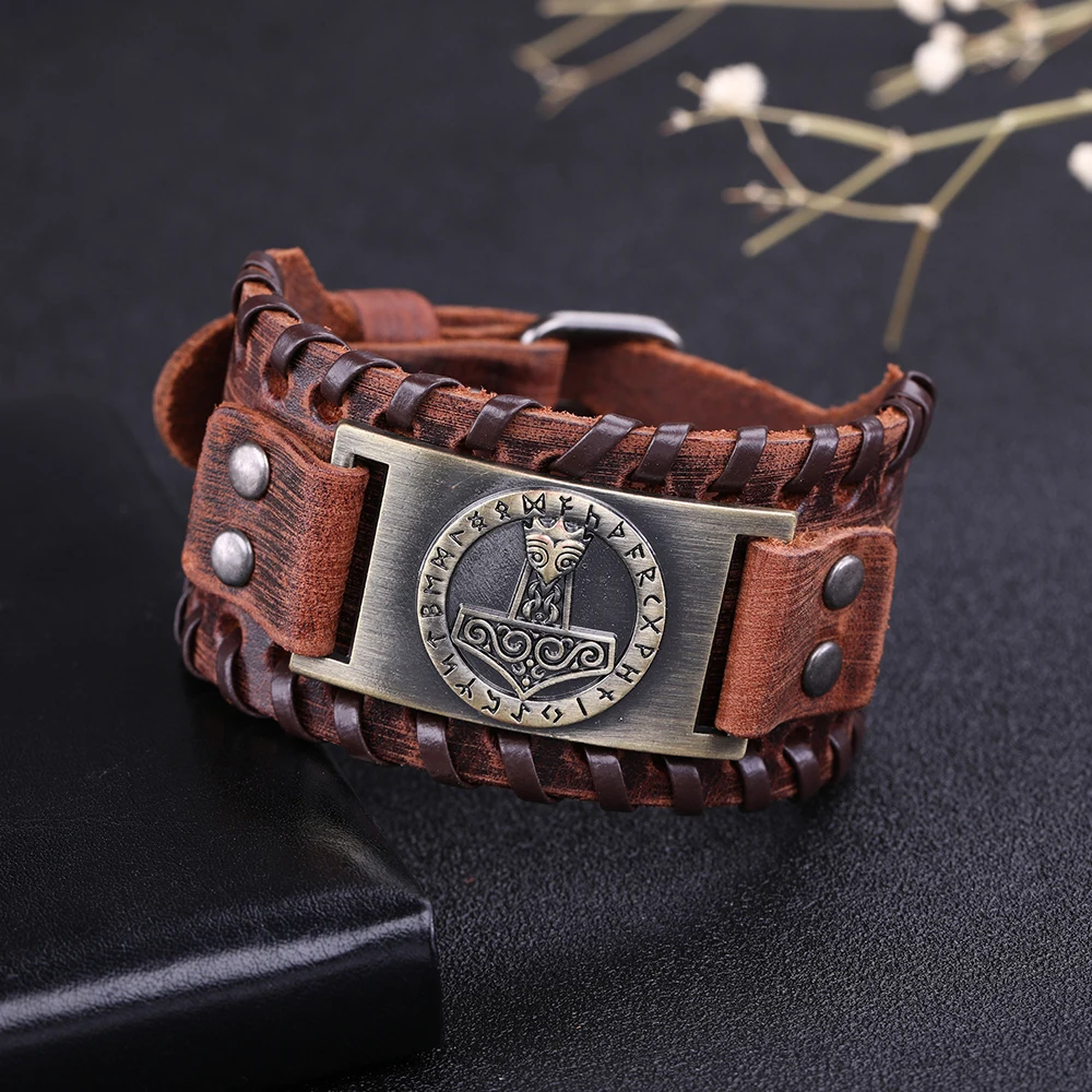 Skyrim Thor Hammer Genuine Leather Bracelets Men Holy Patron 24 Nordic Runes Amulet Button Snap Slavic Bracelet Bangle