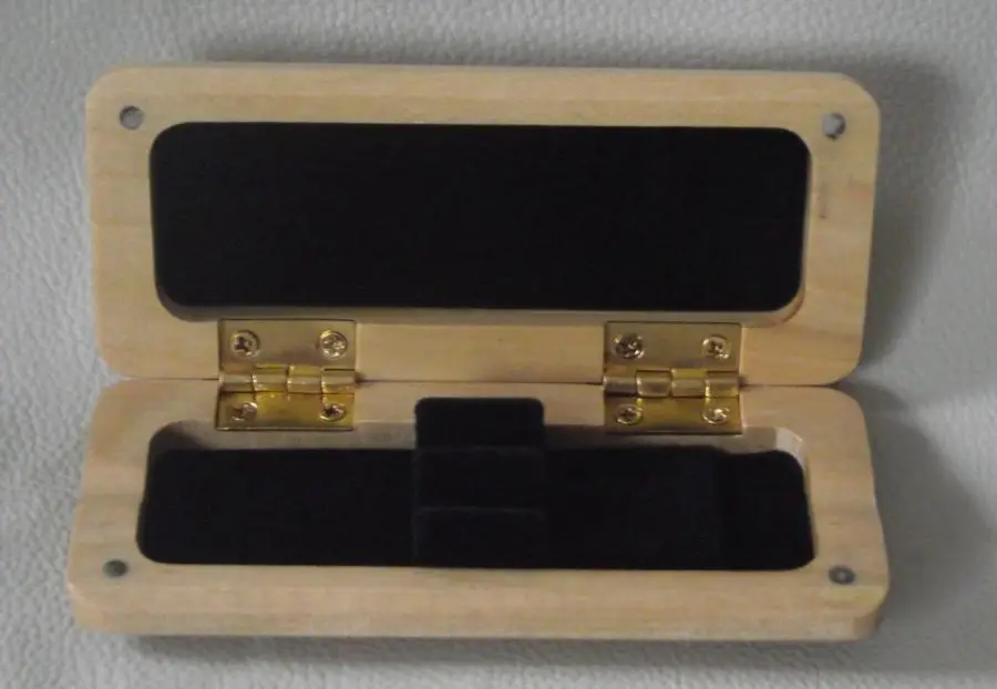 Wooden oboe reed case hold 2 pcs reeds First-class workmanship