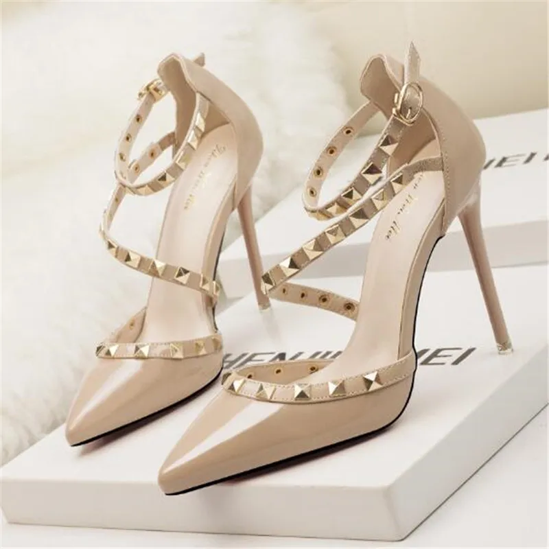 

2022 New Show Thin Sexy Cut-Outs Party Sandals Woman High Heels Shoes Solid PU Leather Pointed Toe Fashion Buckle Women Sandals