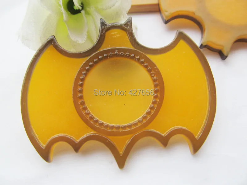 Yellow Brown Round Flatback Resin Bat Pedant Charm Finding,Filigree Border Base Setting Tray, for 25mm Picture/Cabochon/Cameo