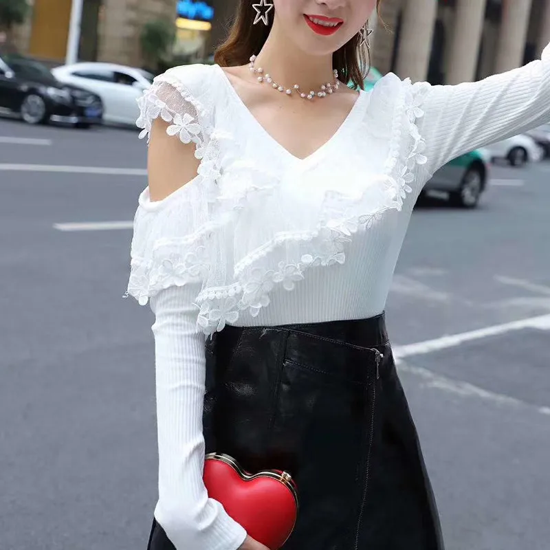 

2018 New Autumn Women Short Tops V-Neck Ruffles Blouse Sweet Hollow Out Floral Lace Shirt Ladies Long Sleeve Mesh Blouses AB1077