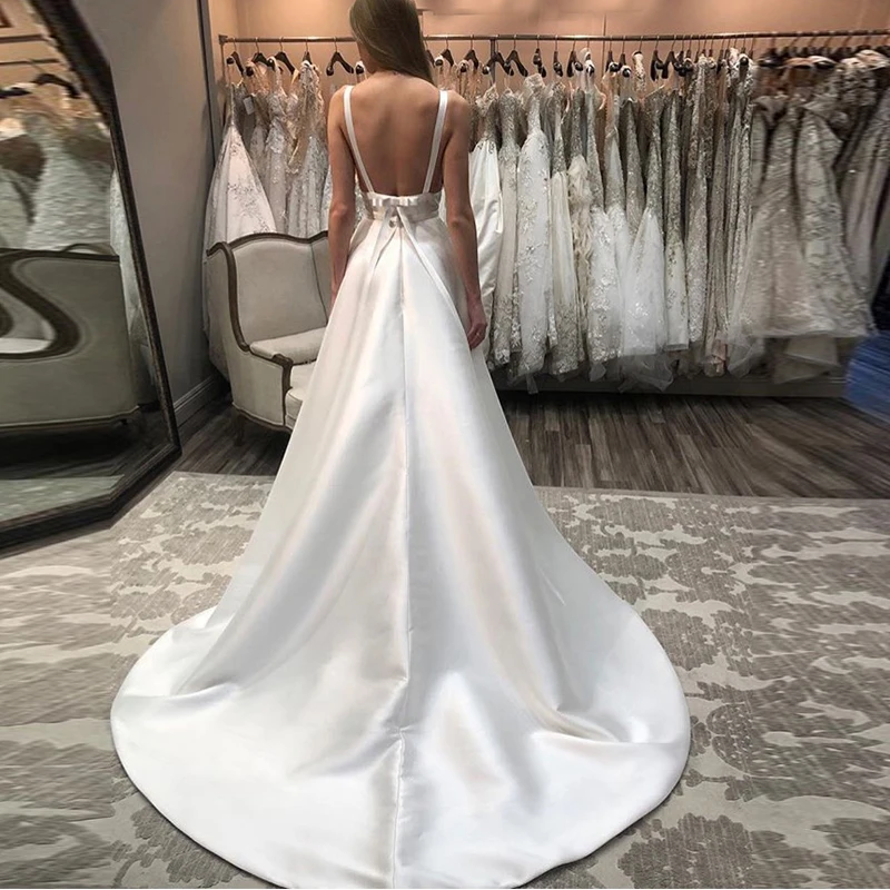 

Sexy Deep V-neck Wedding Dresses Spaghetti Straps Backless Elegant A-line Satin Chapel Train White Ivory Bridal Gowns