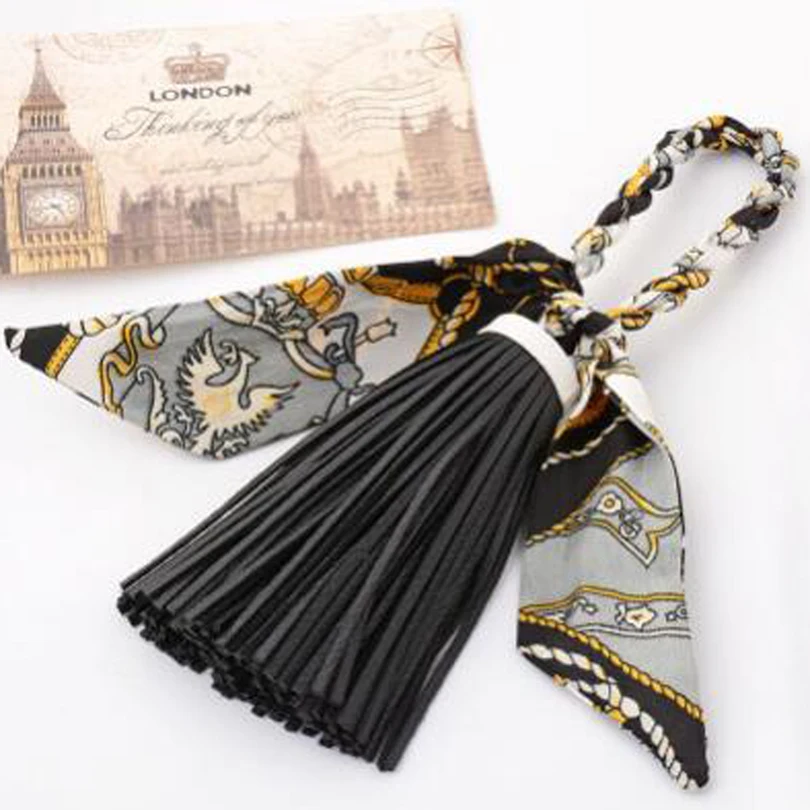 Fashion Luxury Charm Pendant Silk Tassel Women Keychain Purse Bag Key Chain PU Leather Tassels Car Key Holder llaveros R257