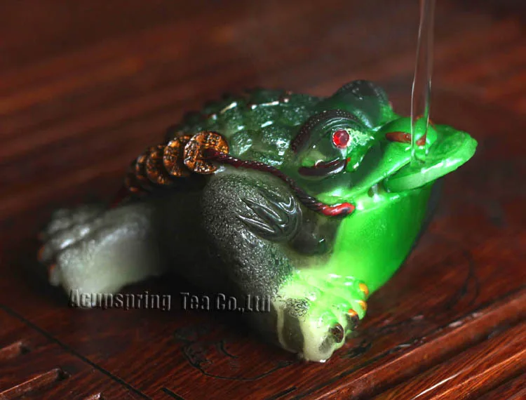 Allochroic Mascot, Green Mony Toad Ornament, tea pet, Fengshui,Best Gifts,Novel present, arts&Crafts,will change color, S1027A