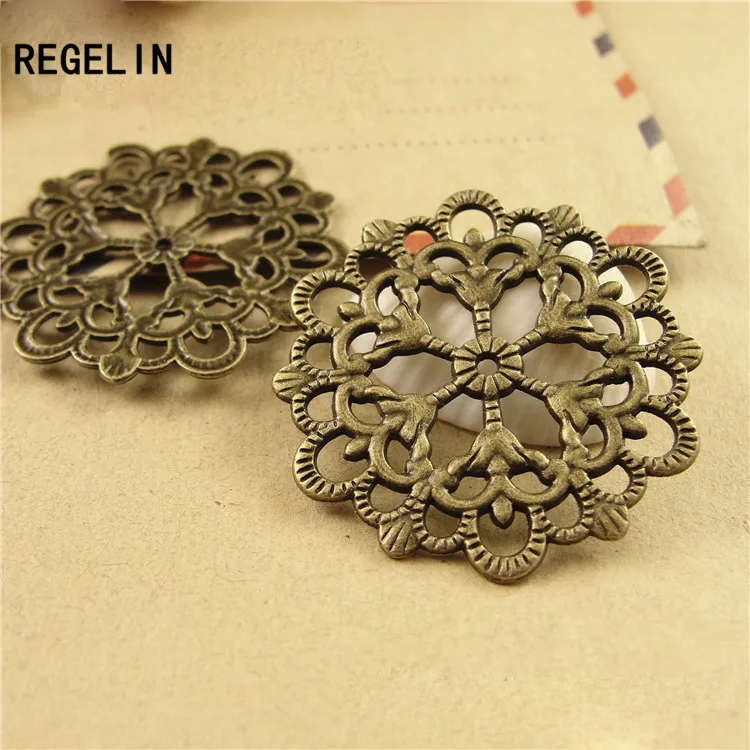 REGELIN Antique Bronze 29mm Round Flower Motif charms Good Quality wholesale Diy Jewelry  accessories findings 20pcs/lot