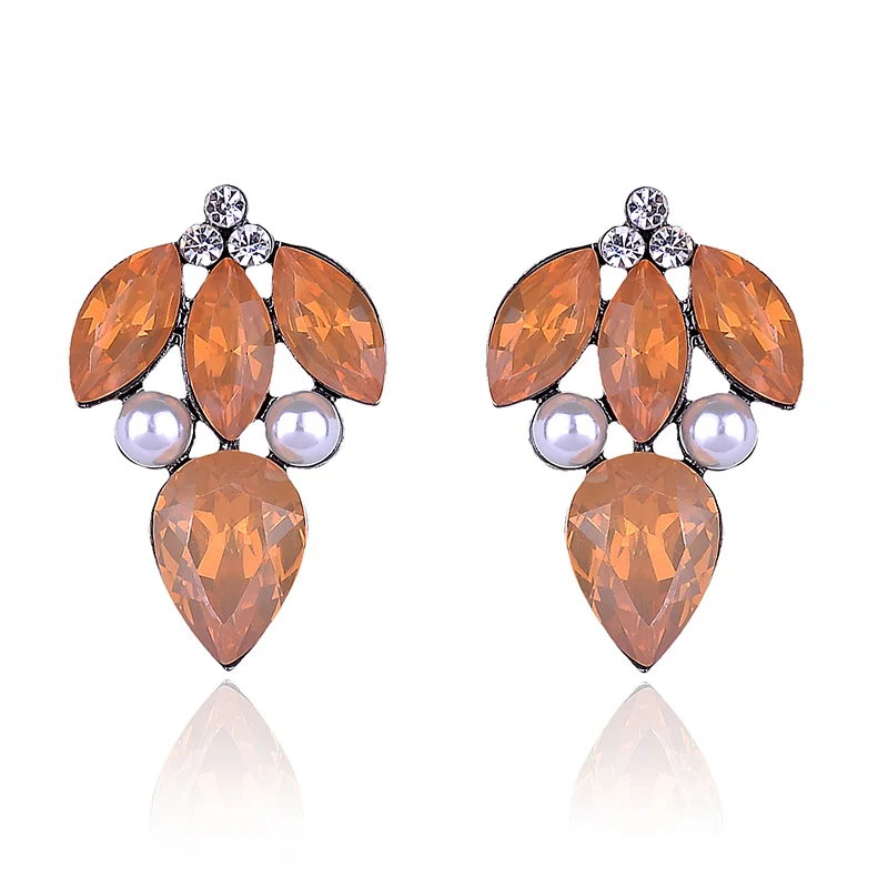 Exotic Face Design Acrylic Stud Earrings Imitation Pearl Rhinestone Decoration Piercing Earrings Fashion Women Jewelry