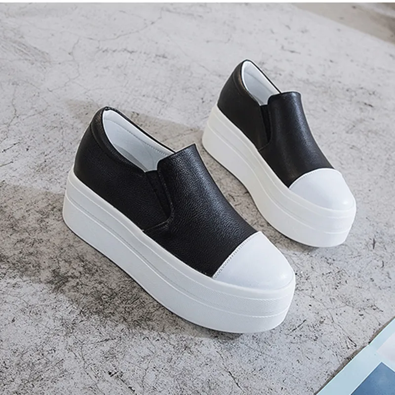 Women\'s Flats 2019 Spring Autumn Genuine Leather Shoes Woman Slip On Shoes Casual Thick Sole White/Black Platform Sneakers