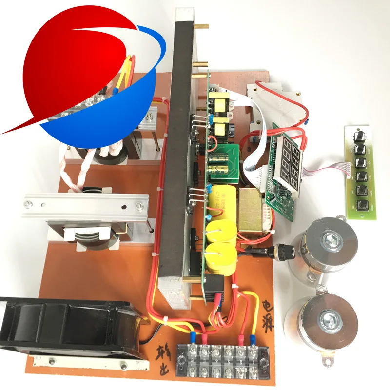 2400W  17K-40K frekvence nastavitelný vysoký energie ultrazvuková úklid PCB vyvíječ na pohon ultrazvuková transducer