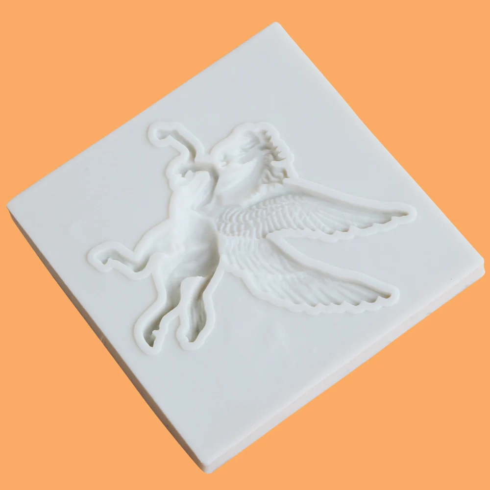 M2063 Flying Horse Shaped Silicone Cake Mold Sugar Craft Fondant Cake Tools Cake Tools Cake Decoration Mold Kitchen Baking Mold