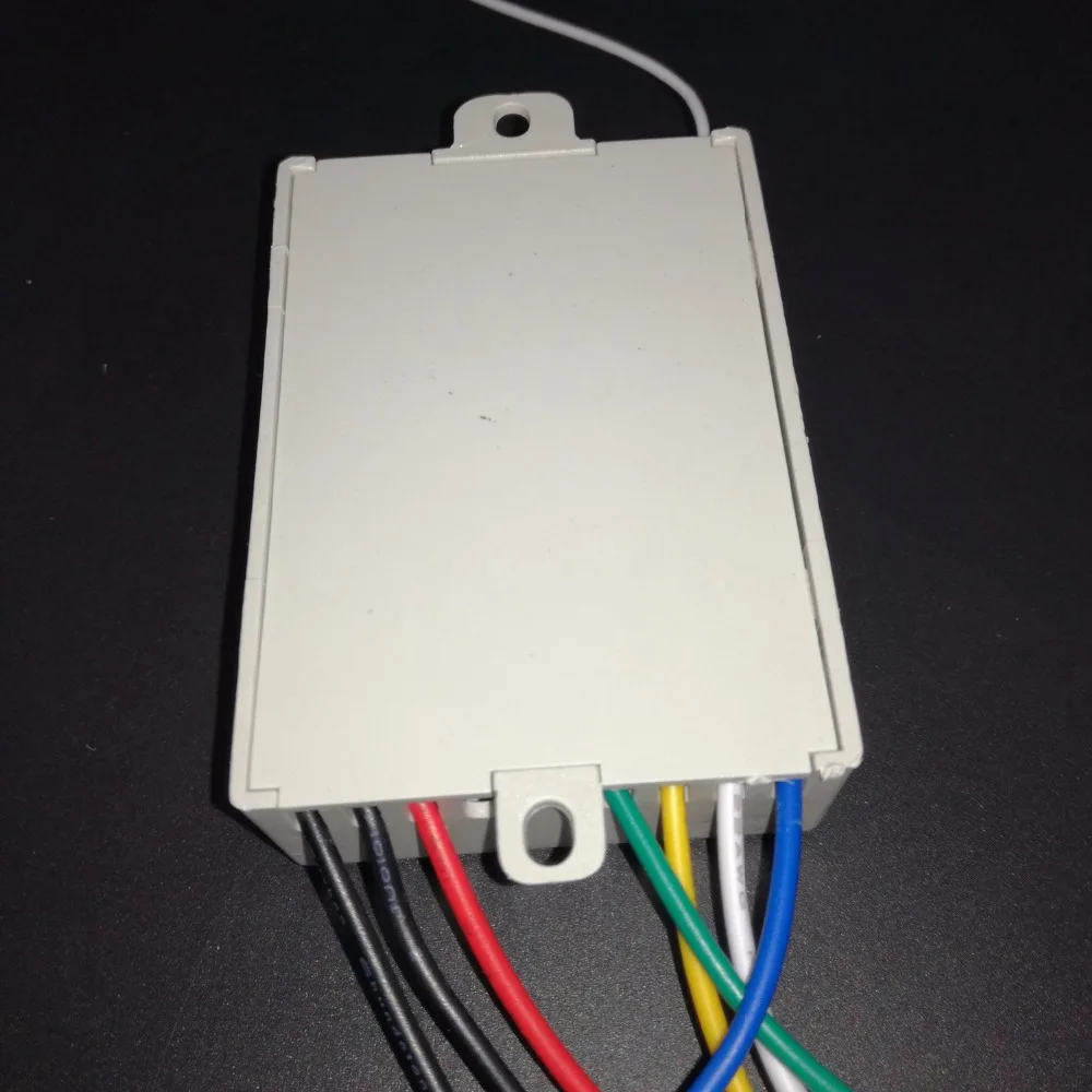 Interruttore a quattro vie con telecomando intelligente wireless manuale YJ-R4 per lampada a LED, 220 V, 30 m, certificato CE