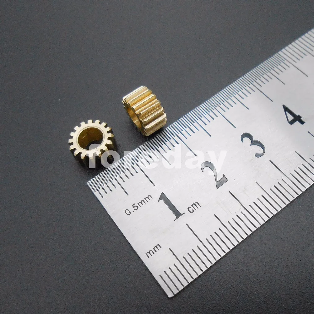 100PCS X 165A Brass Gear 0.5 Modulus T=16 Aperture 5mm DIY Model Accessories 16T 16 Teeth Metal *FD349X100