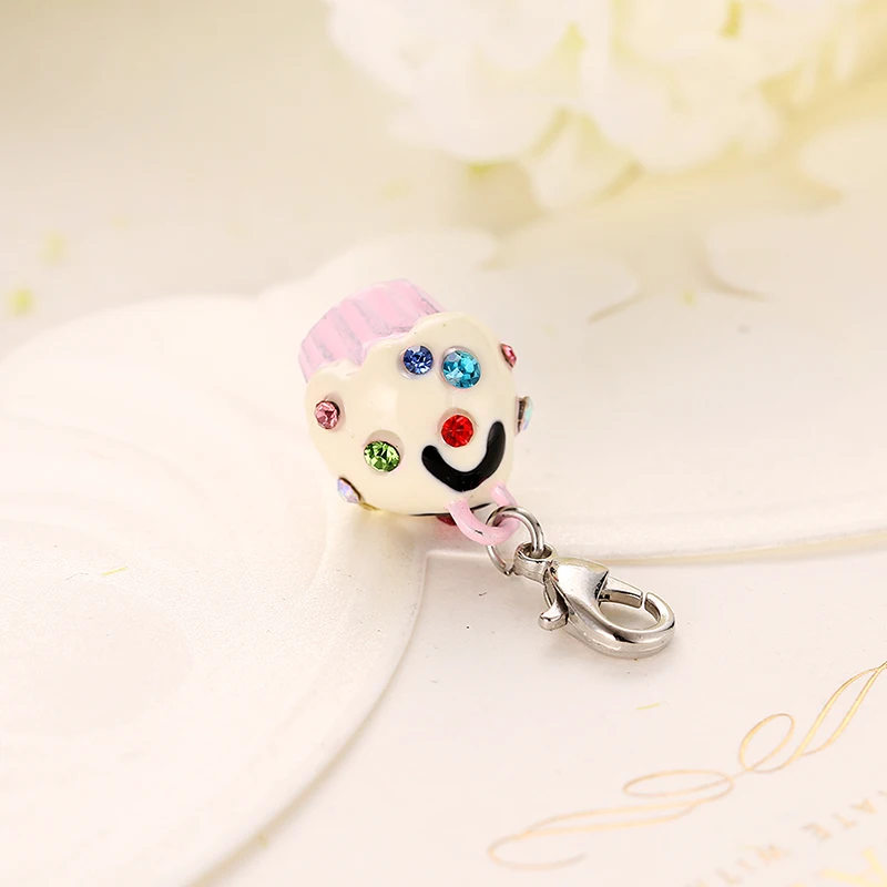 New design fashion, high quality colored rhinestone cake for key chain accessories pendant charm of lobster clasp