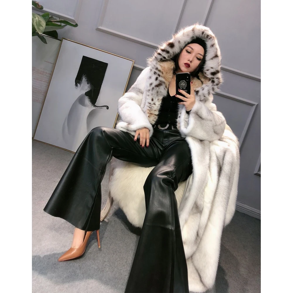 Women's Imported Mink Fur Coat Women's Bobcat Fur Hat Mink Fur Coat Women's Winter Long Warm Jacket