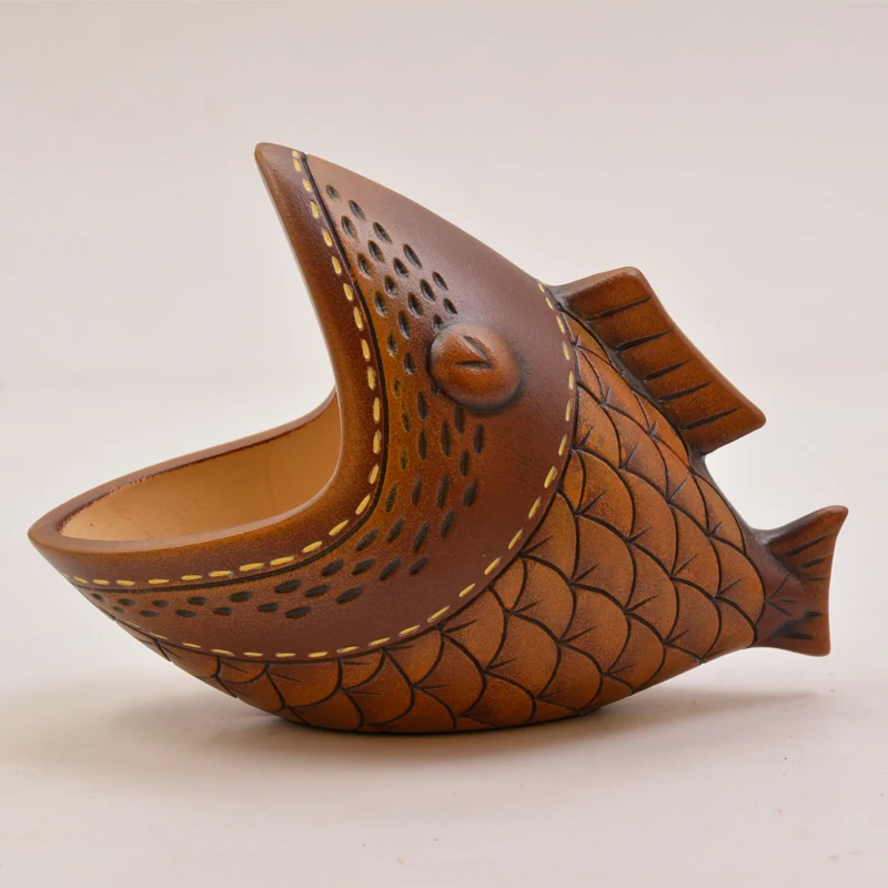 Ceramic fish gifts, interior decorations, small furnishings, handicrafts, modern ideas, moved to new homes Decoration