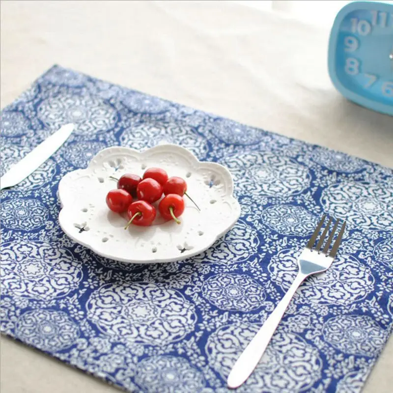 

4pcs Upscale Japan Style cloth placemat flower table mat Western pad Placemats double thick mat slip-resistant pad Tea cloth