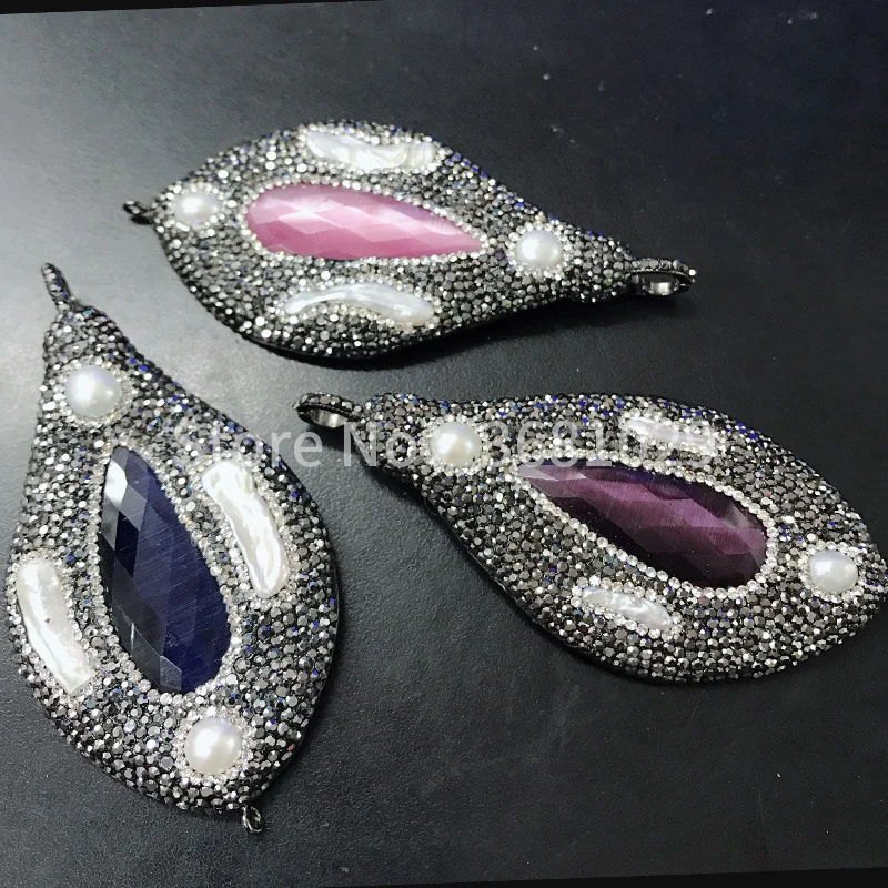 

In 2018, we will sell the long necklace of autumn and winter sweaters in the European and American fashion