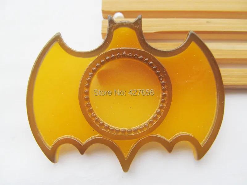 Yellow Brown Round Flatback Resin Bat Pedant Charm Finding,Filigree Border Base Setting Tray, for 25mm Picture/Cabochon/Cameo