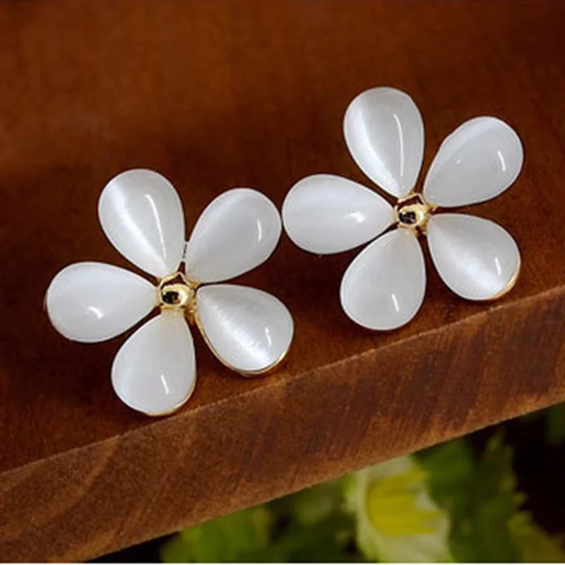 1 pair Lovely opal Flower Ear Studs female jewelry accessories