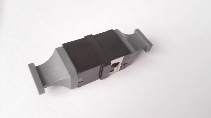 10 stücke MPO MTP faser adapter UP-UNTEN SCHWARZ GELB GRÜN Mageta EINEM körper typ MPO optische faser koppler ftth anschluss ELINK