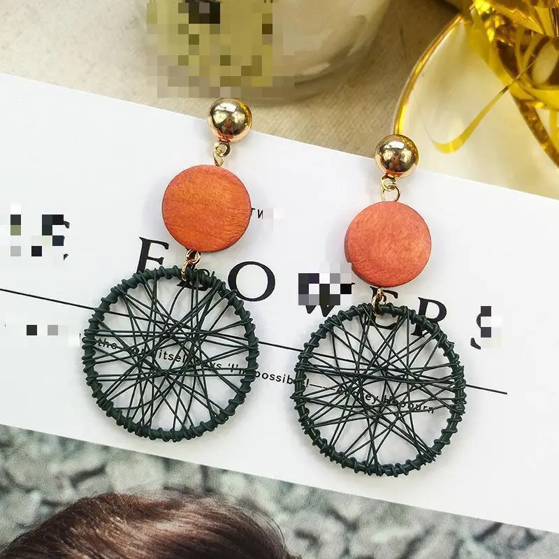 New Exaggerated Big Circle Earrings Female Temperament Personality Wild Circle Ring Pendant Earrings Long Paragraph Many Colour