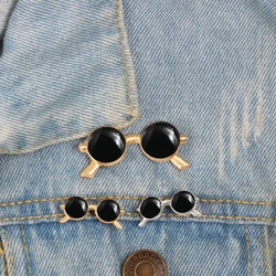 Oldschool Vintage Sunglasses Brooches Trinkets Unisex Enamel Pins  Cartoon Small Glasses Badge Suit Shirt Metal Jewelry Drop Oil