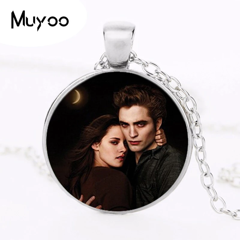 2017 new hot Fashion Movie Twilight Portraits Necklace Round Colar Vintage Handmade Photo Locket Pendant Vintage Jewelry HZ1