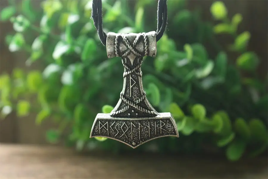 lanseis 10pcs Thor\'s Hammer pendant viking men necklace Huge Thor  Mjolnir  Amulet  Scandinavian Pendant Norse