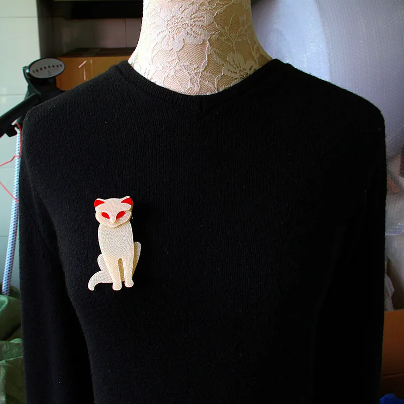 FishPeach Large Acrylic Fox Brooches And Pins For Women Ladies Resin Cats Animal Collar Brooch Scarf Badges Accessories Gifts