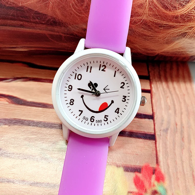 2024 new hot mischievous smiley face children\'s watch luminous with cute girl quartz watch