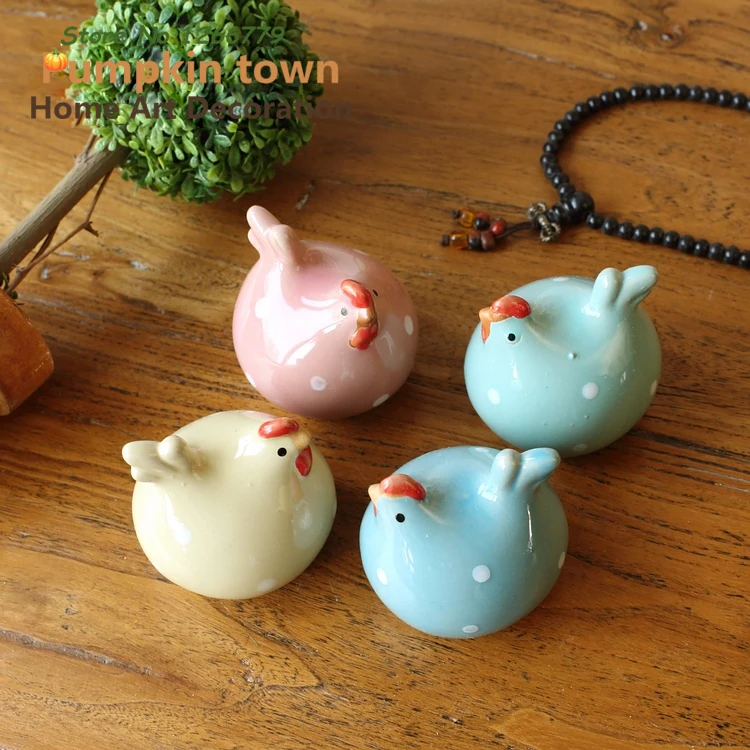 A Set Of 4 Garden Style Colorful Polka Dot Mini Ceramic Chicken Desktop Decor Home Restaurant Cafe Cabinet Delicate Ornaments